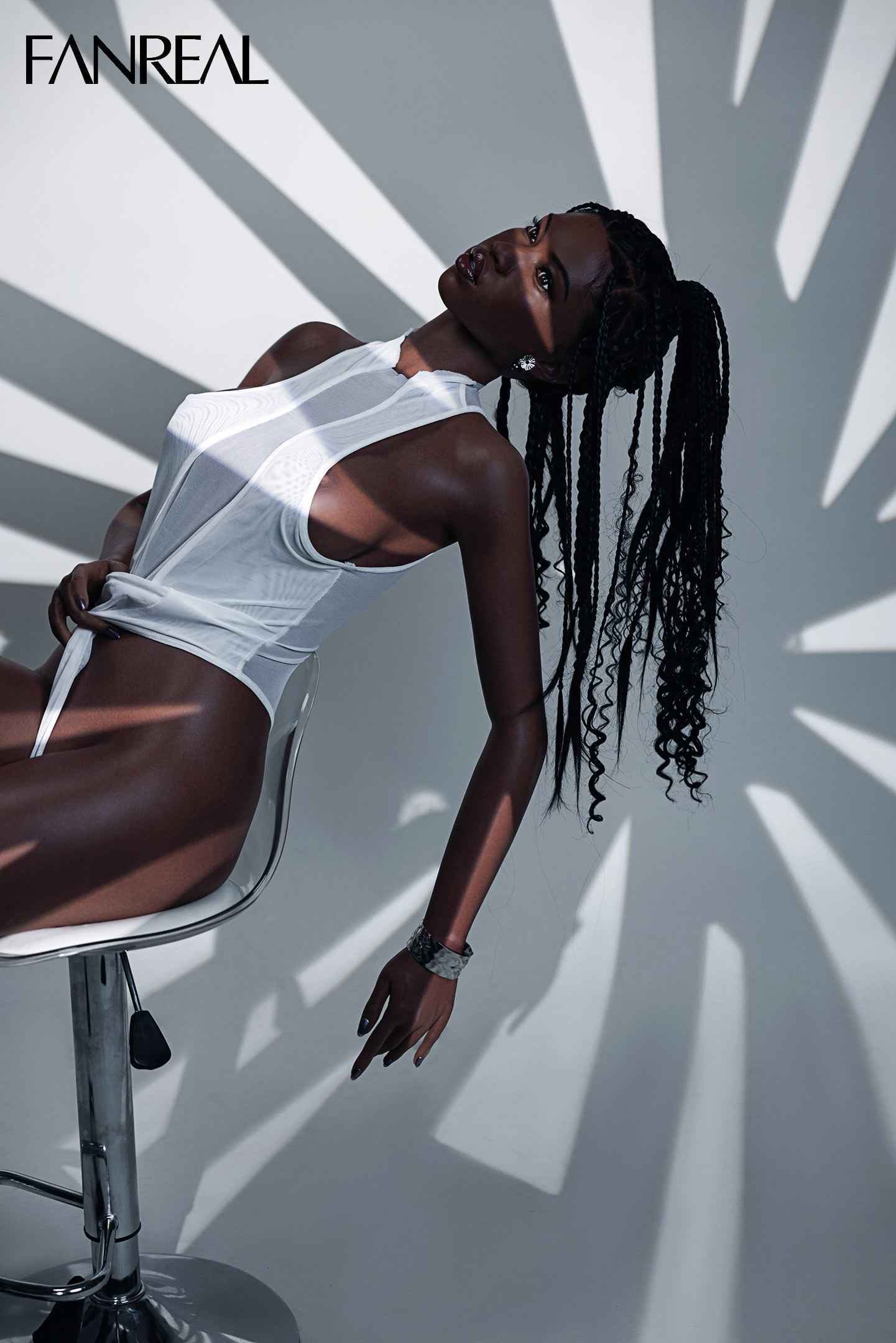 Fanreal Saki - Premium Silikon Sexpuppe mit athletischer Figur - 18