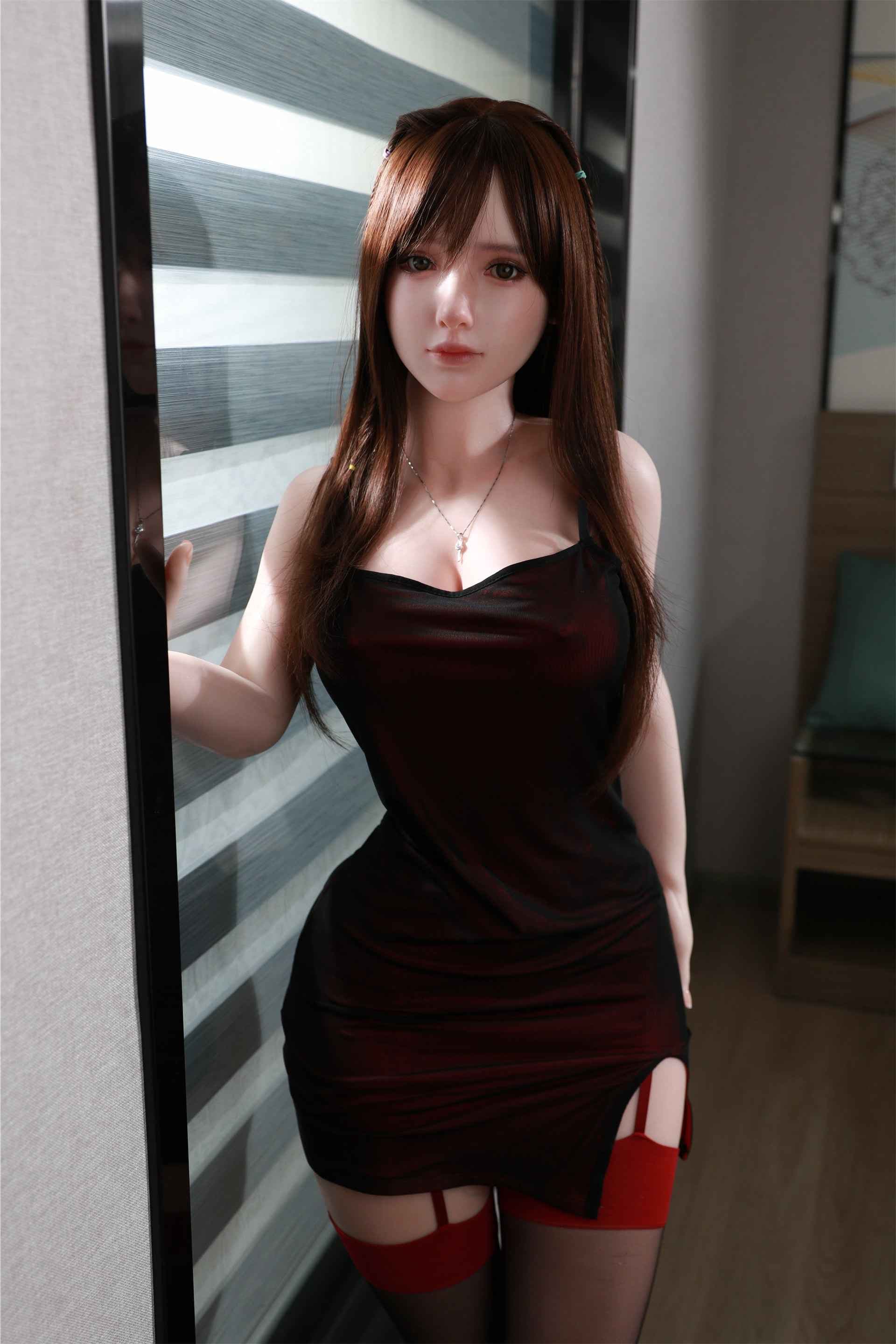 Golden Doll Annika - Poupée d'amour premium aux courbes naturelles - 10