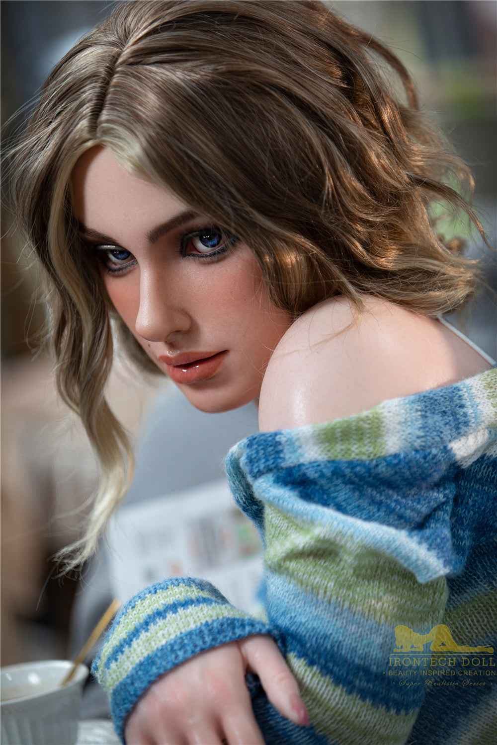 Irontech Doll Lunara - Premium Sexpuppe mit realistischen Gesichtszügen - 12