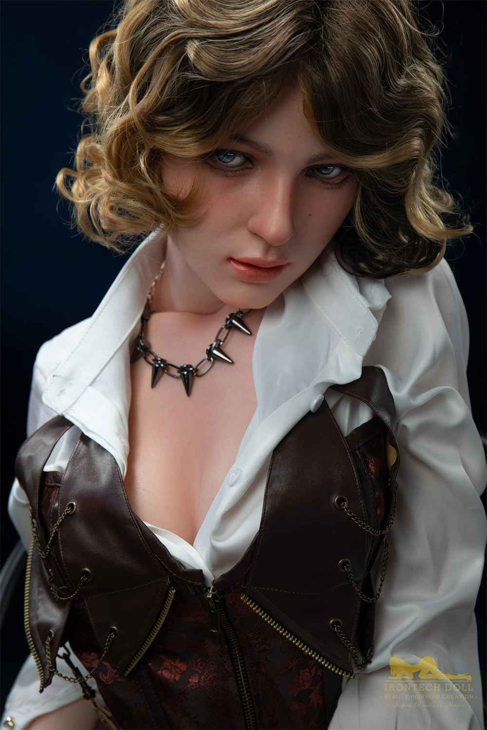 Irontech Doll Fenny - Kurvige Silikon Sexpuppe mit blonden Locken - 8