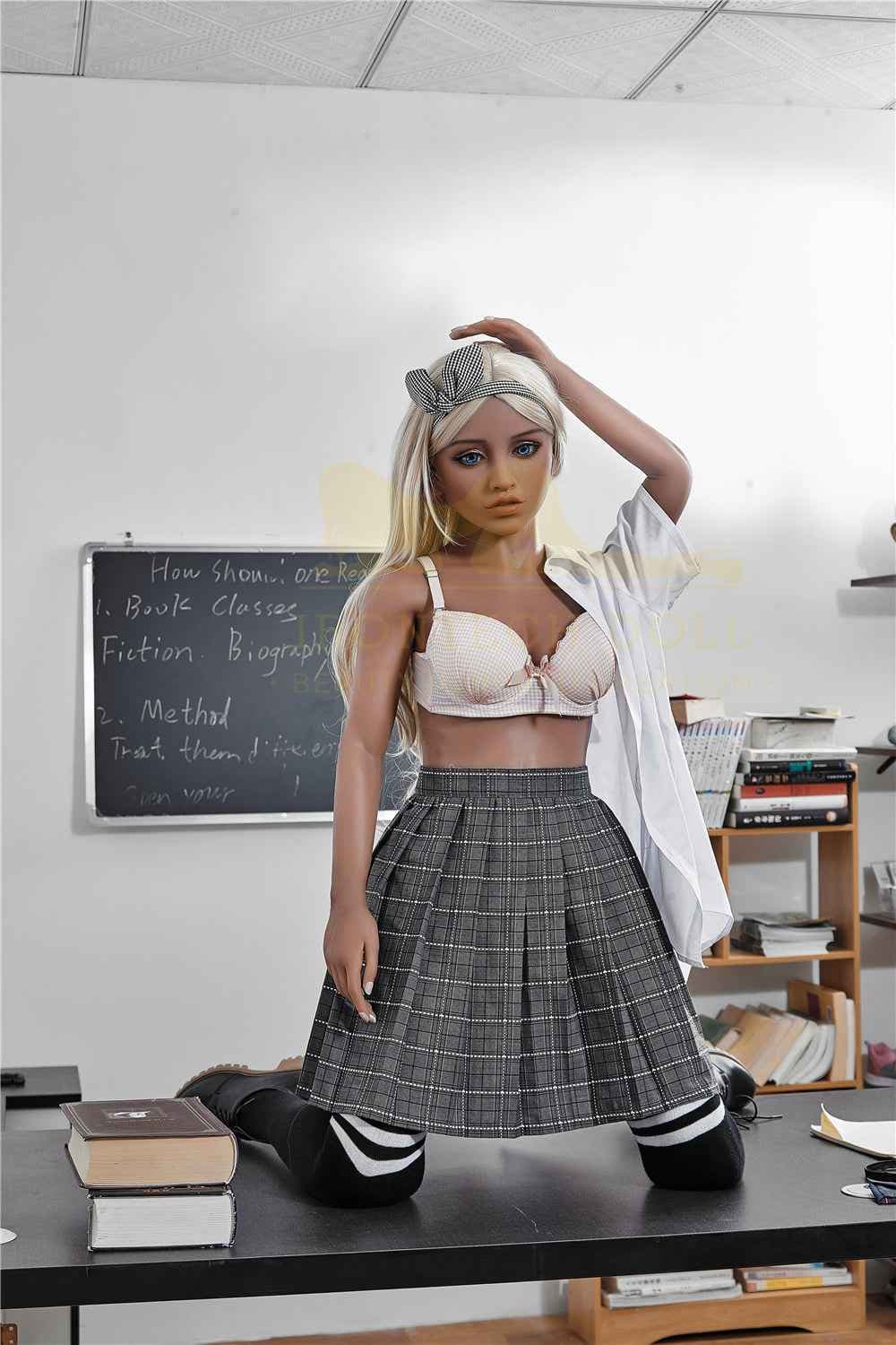 Irontech Doll Victoria - Premium Silikon Sexpuppe - 32