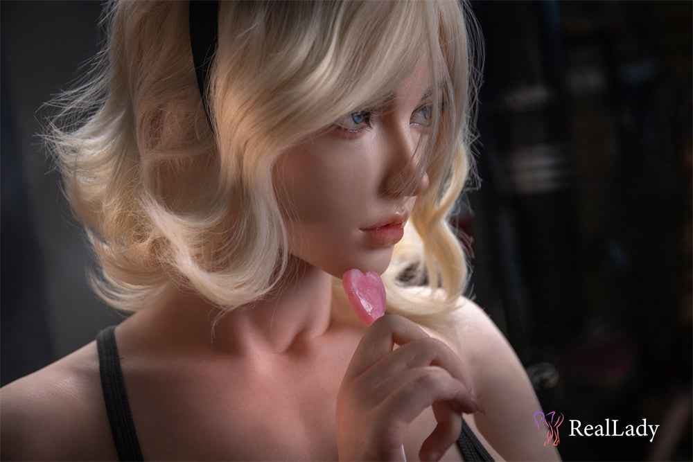 Real Lady Leyla - Premium Silikon Sexpuppe - 2