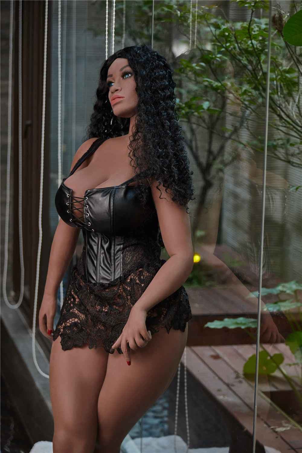 Irontech Doll Nuru - Premium Sexpuppe mit natürlichen Kurven - 2