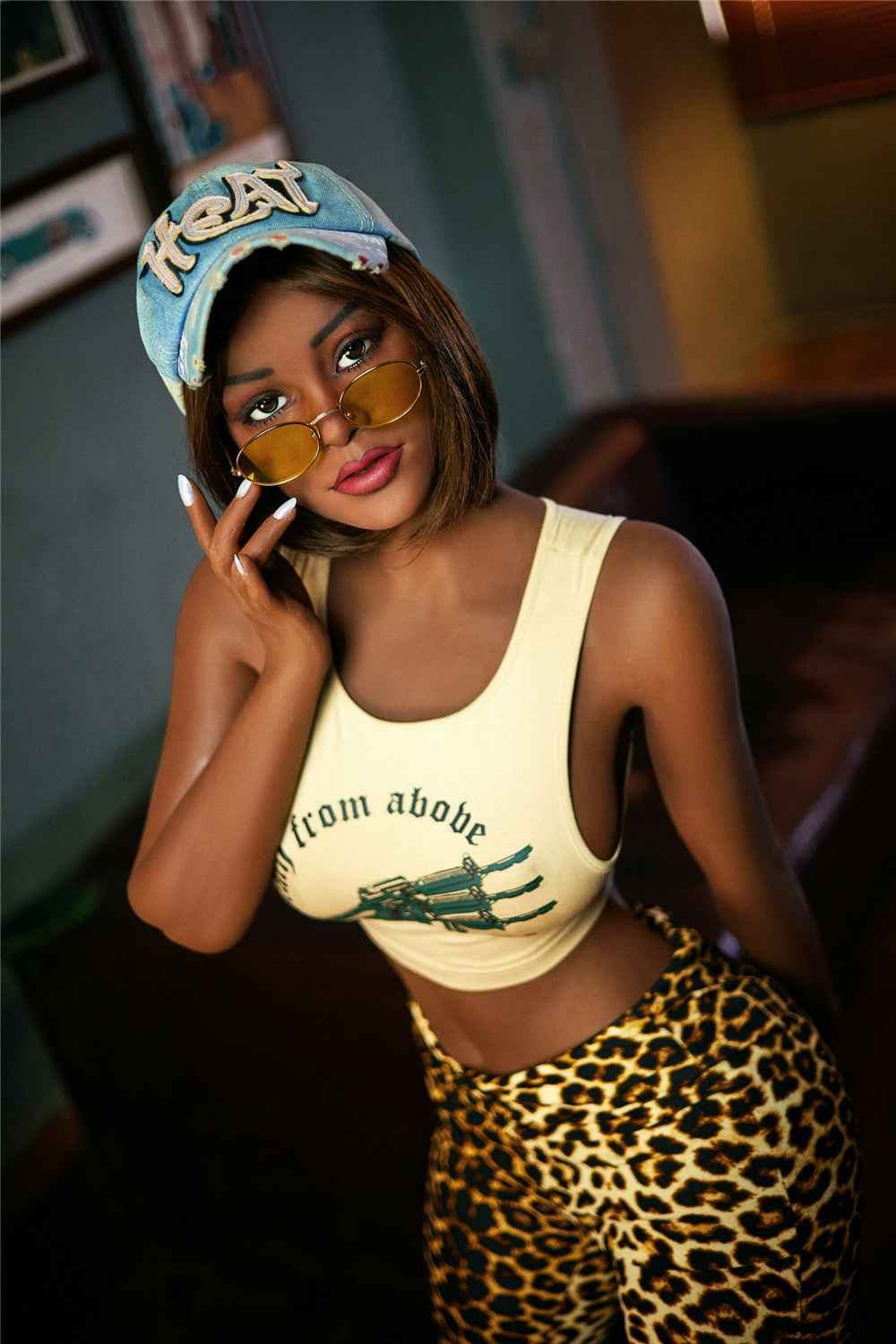 Irontech Doll Rachel - Kurvige Sexpuppe mit realistischen Zügen - 2