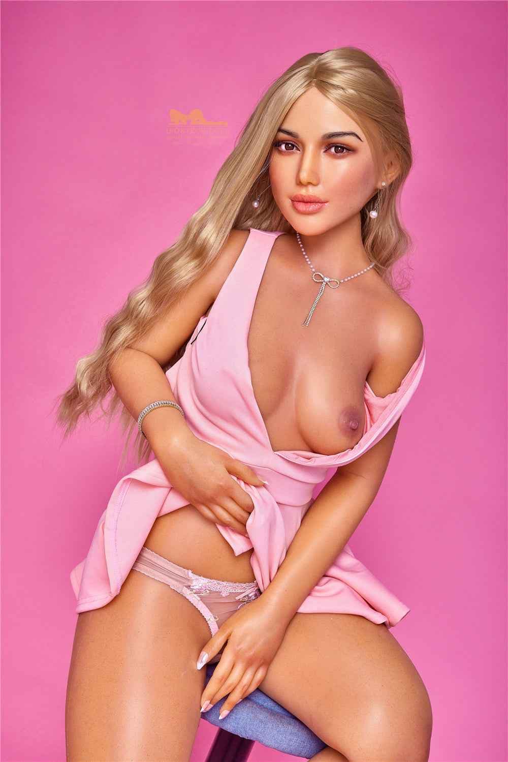 Irontech Doll Celine - Kurvige Blonde Sexpuppe - 12