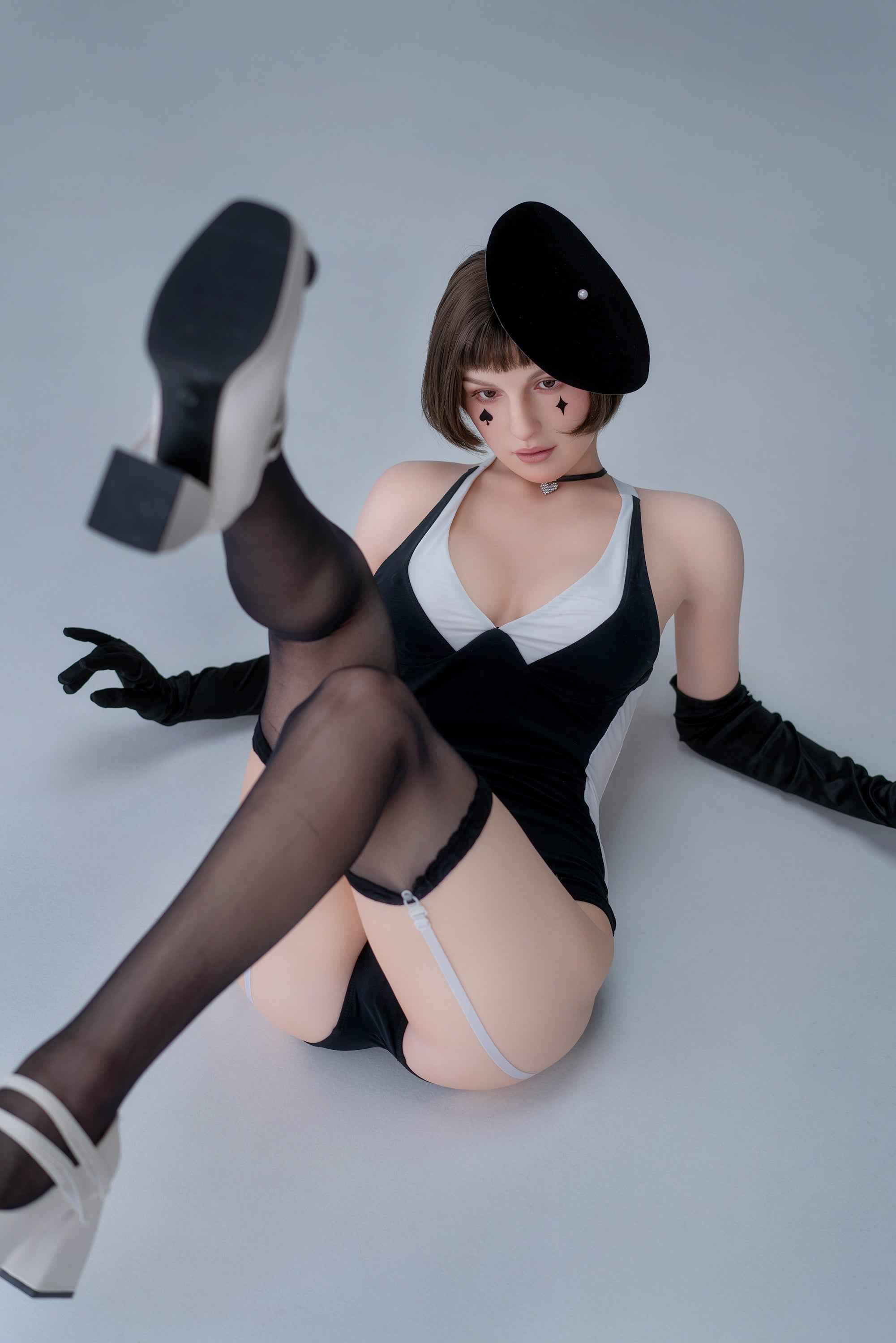 ZELEX Sexpuppe Paula - 1