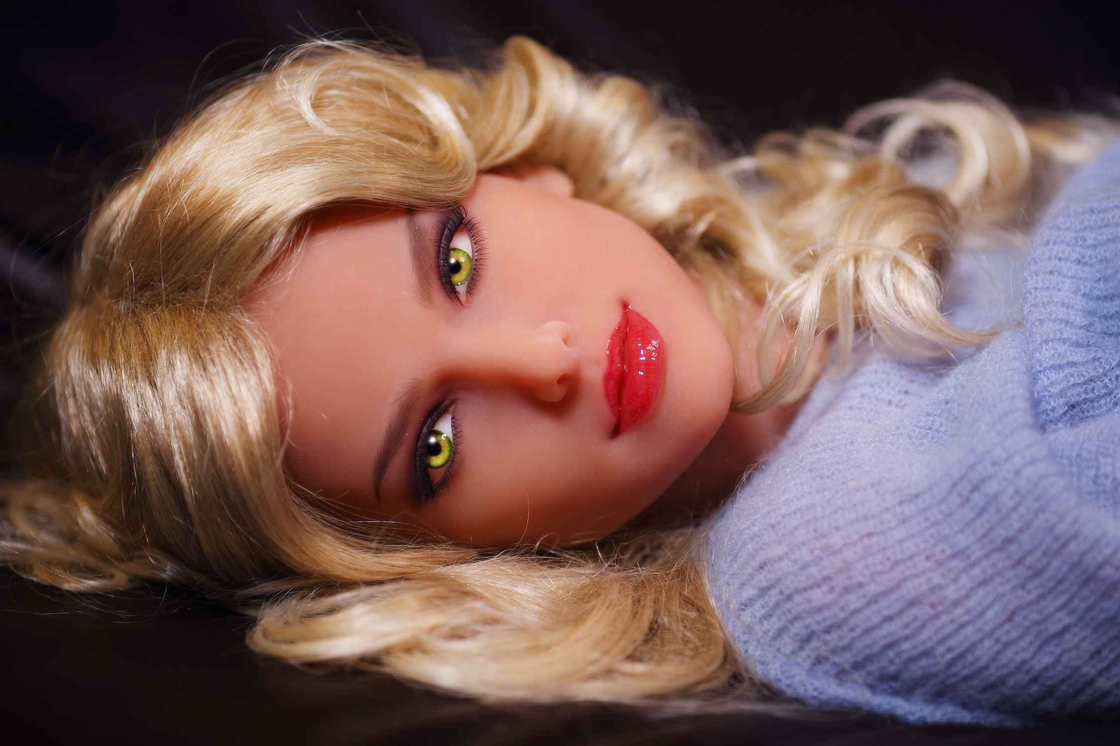 Firedoll Sexpuppe Mai - 16