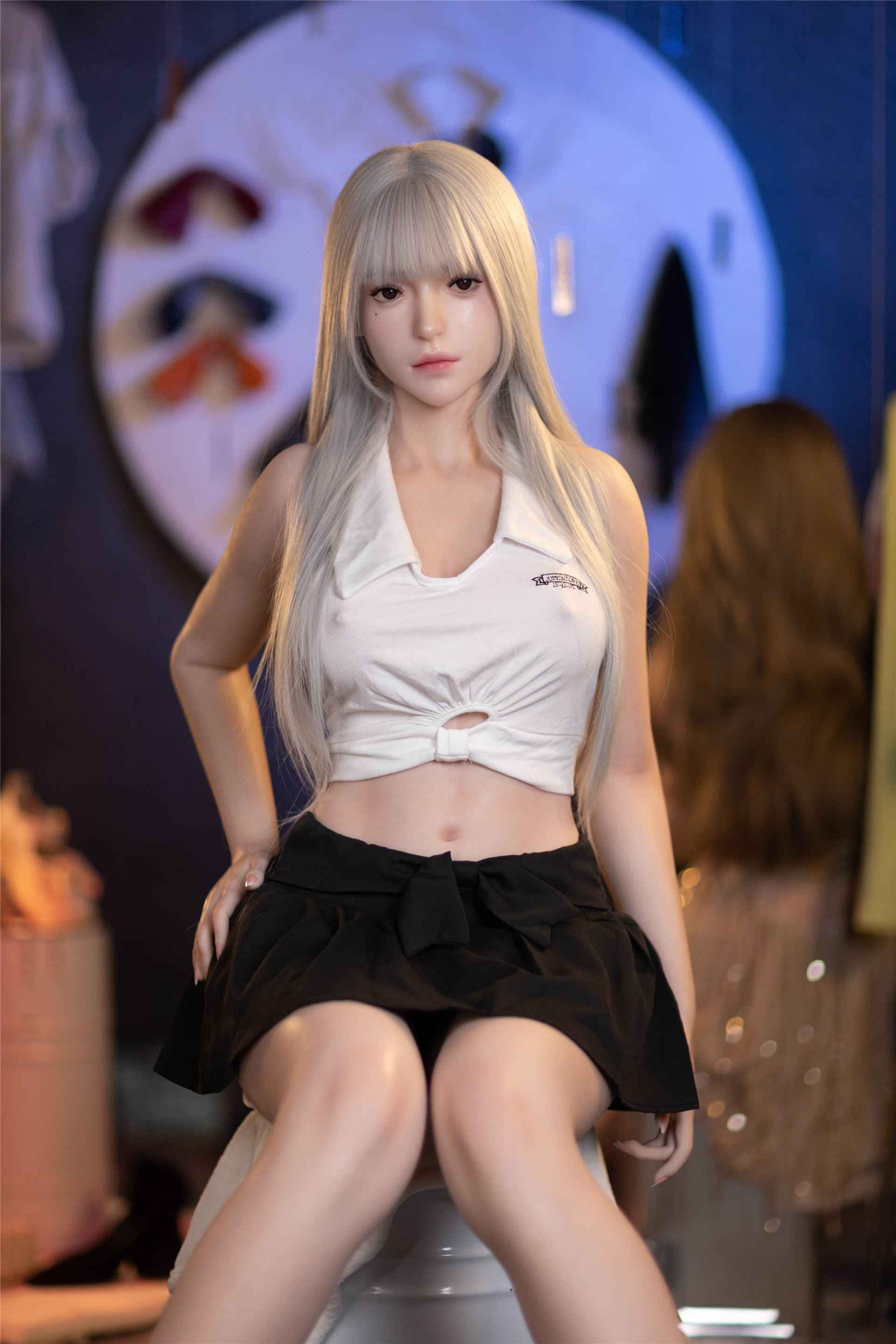 Golden Doll Natacha - Premium Sexpuppe mit platinblonden Haaren - 11