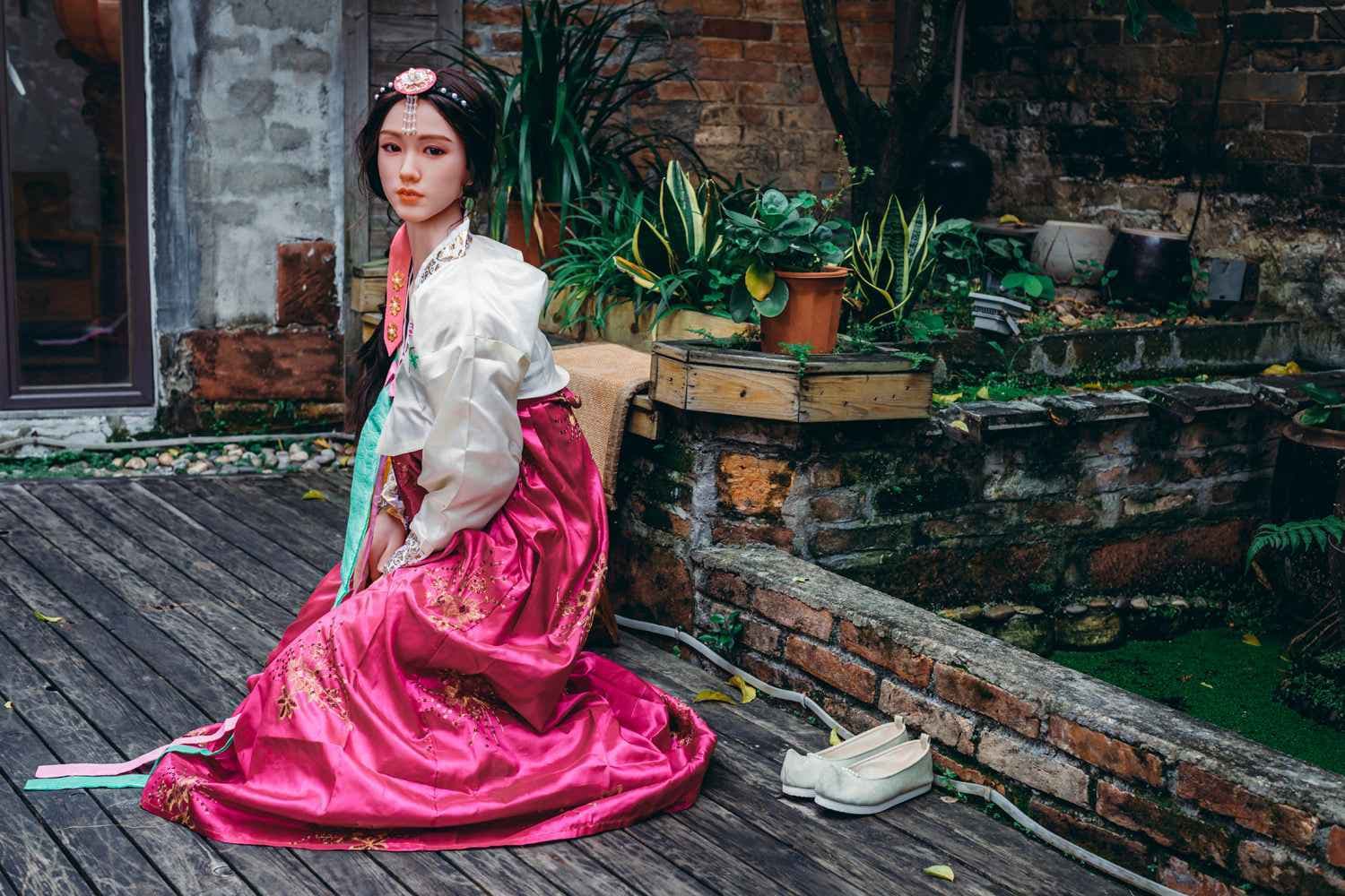 housedoll Della - Premium Silikon Sexpuppe Asiatisch - 17