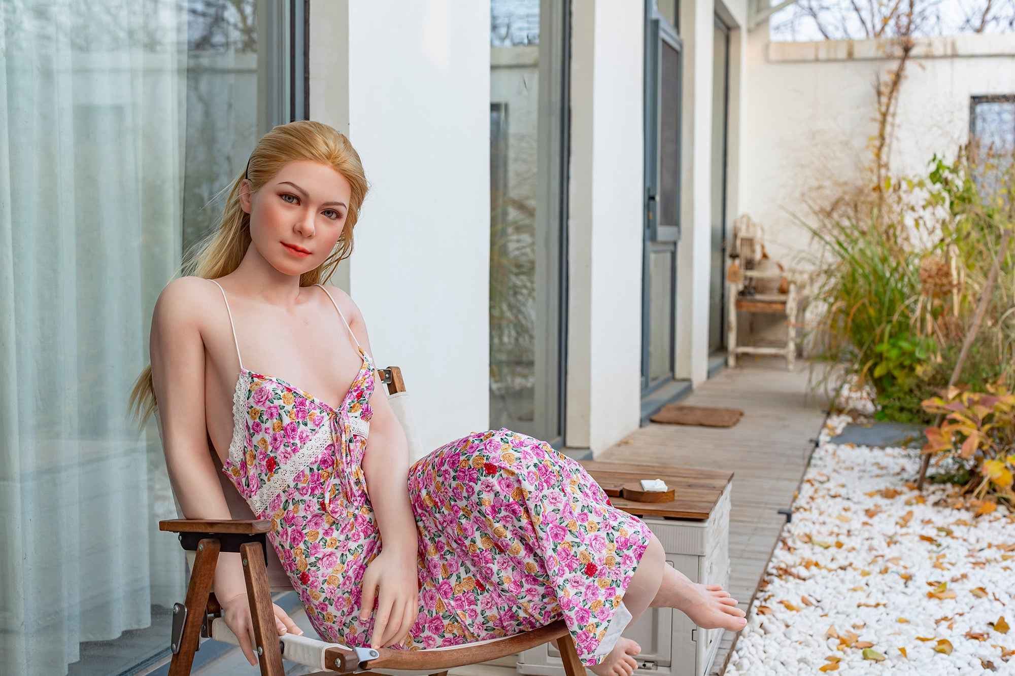 Starpery Kathi - Kurvige Silikon Sexpuppe mit blonden Haaren - 20