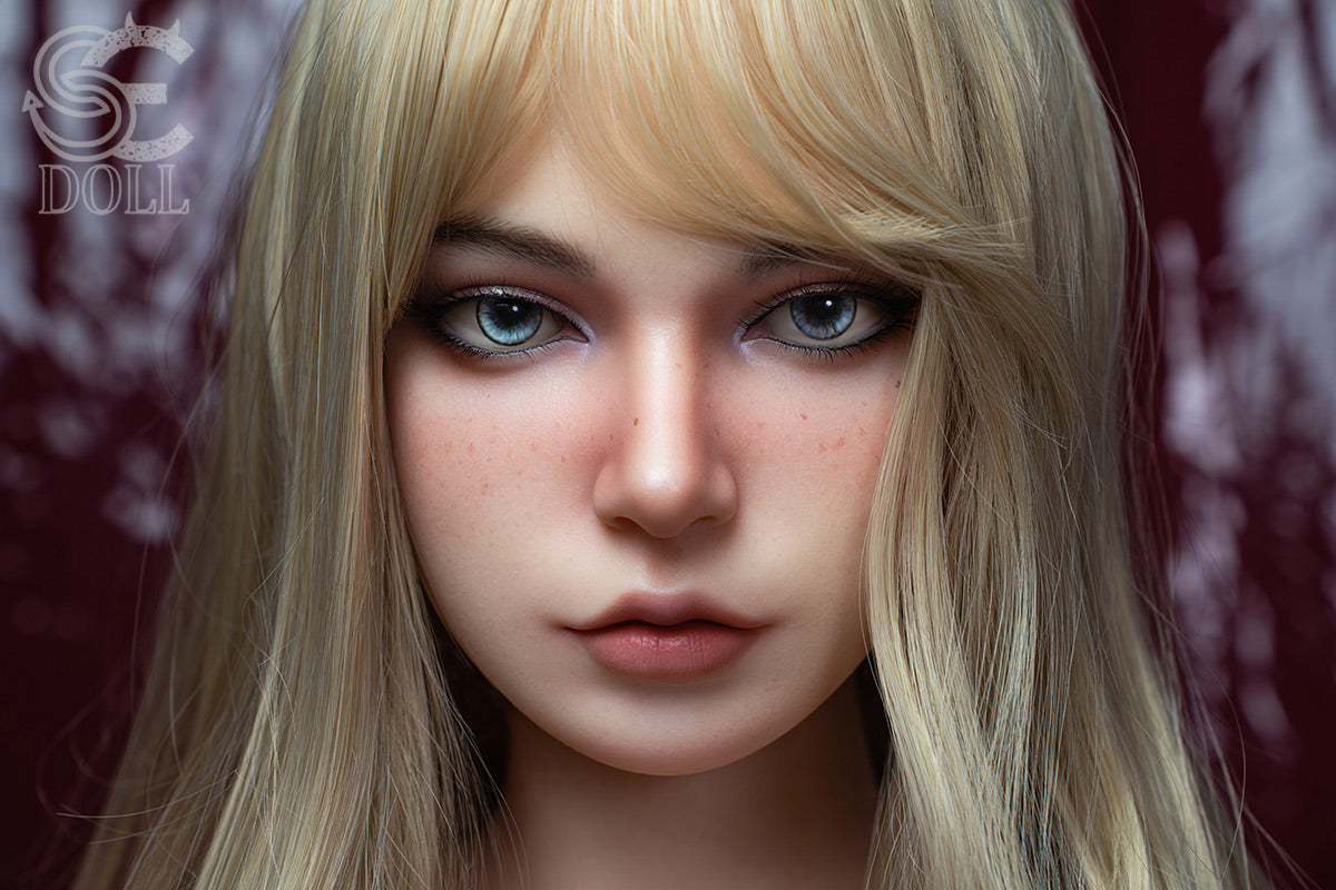 housedoll schafft eine neue Ära - housedoll