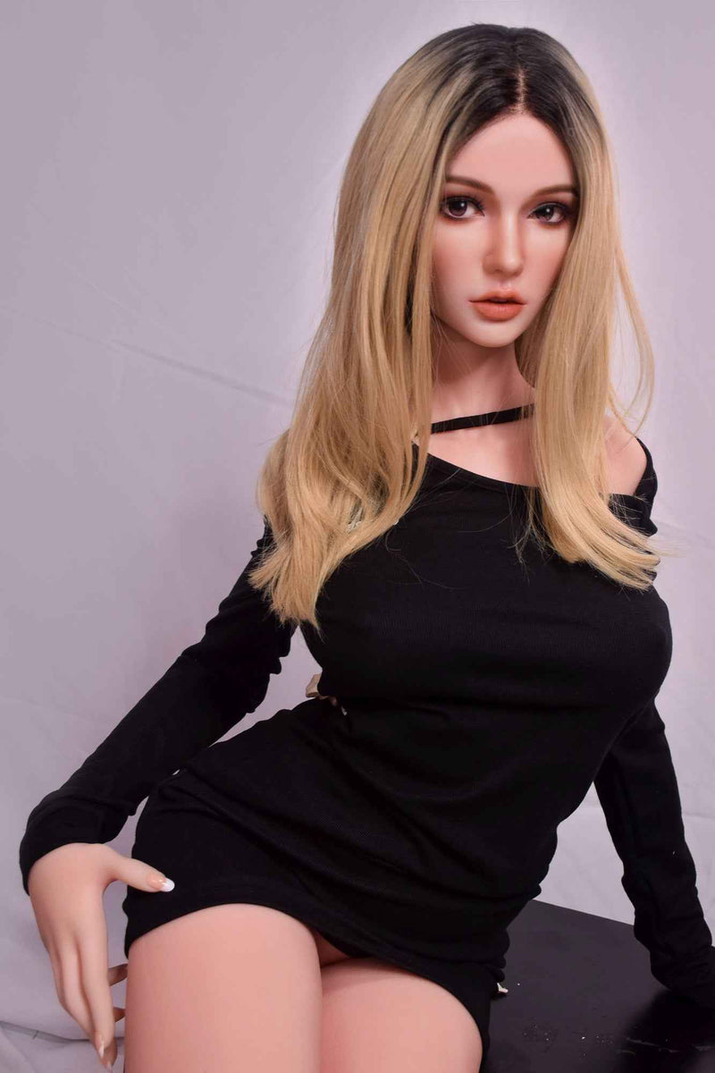 Elsa Babe Sexpuppe Ivanka Konfiguriert Elsa Babe kaufen Sexroboter KI