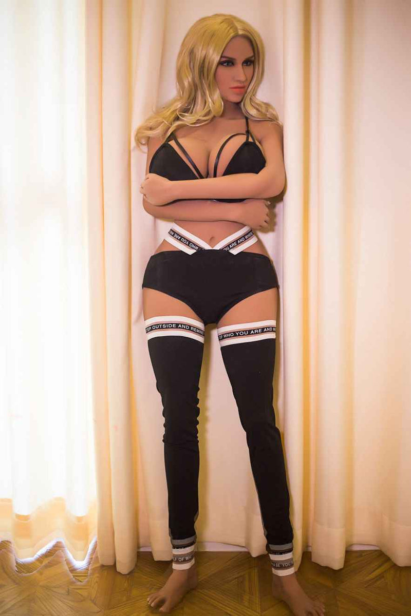 WMDoll Hotel Sexpuppe Lucy Miete im Partnerhotel housedoll kaufen Sexroboter KI