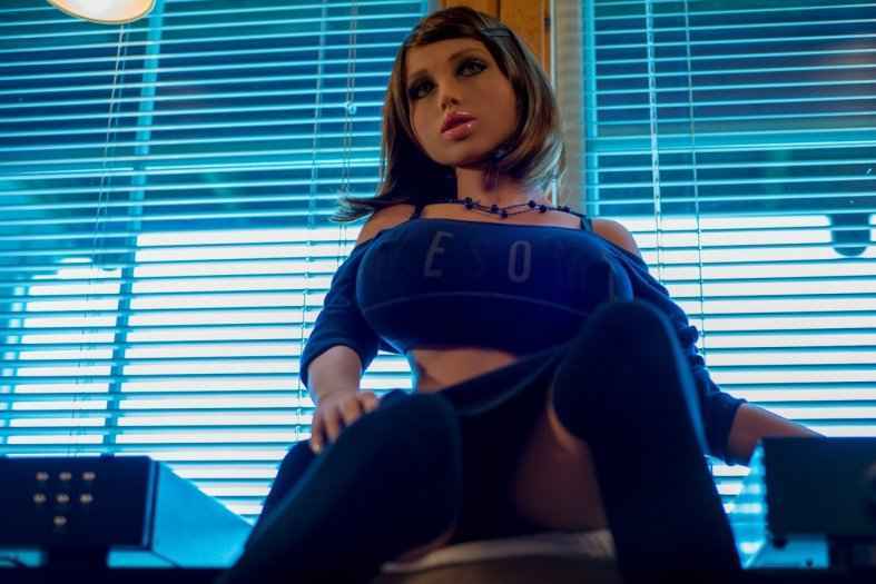 Sexpuppe Fiona besuchen Privat housedoll kaufen Sexroboter KI